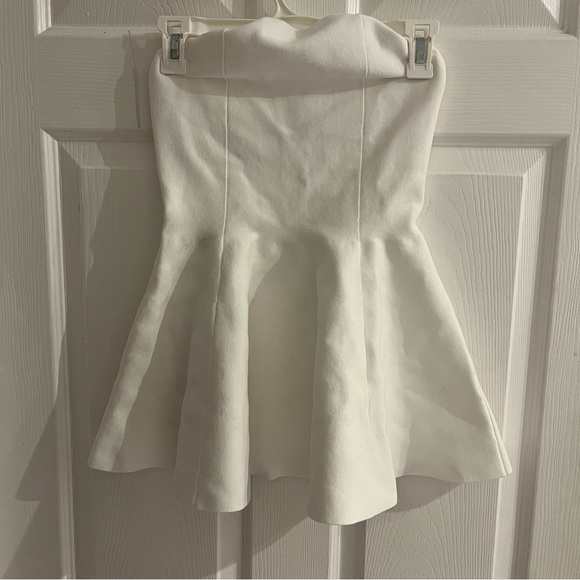 NWT Helsa White Maude Knit Peplum Strapless Top Bridal Wedding size S - Picture 2 of 7